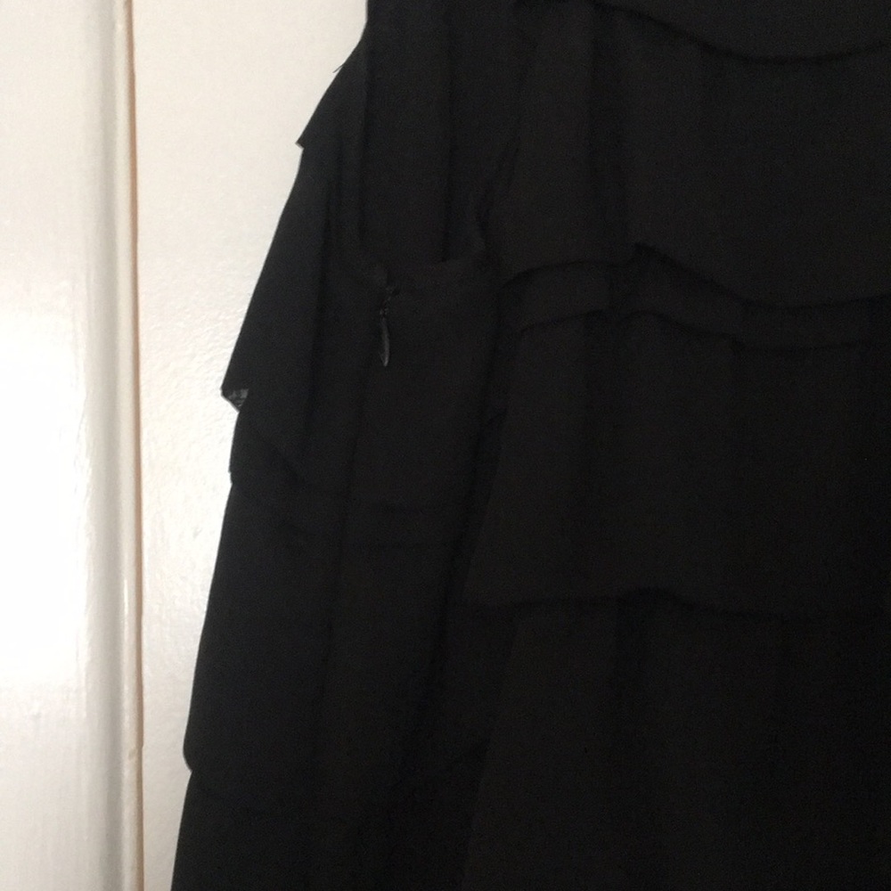 Black Ruffled Top! - Picture 5 of 5